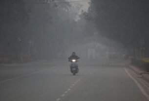 delhi ncr shivers cold wave inte