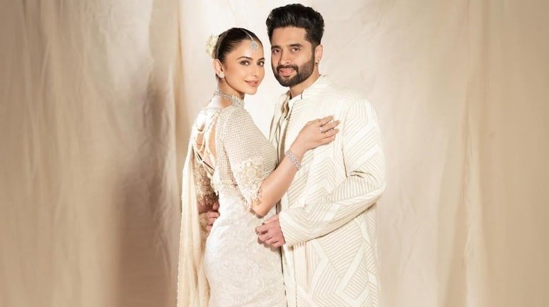 शादी की सालगिरह पर रकुलप्रीत ने भावुक पोस्ट से जीता दिल 1 20250715183445 1