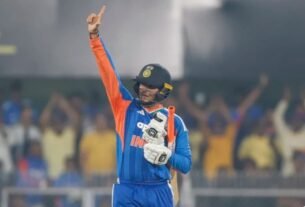 e46mhslg indian opener abhishek