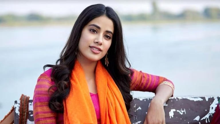 ‘धड़क’ के बाद डिप्रेशन में चली गई थीं जाह्नवी कपूर 1 image 1775802356282