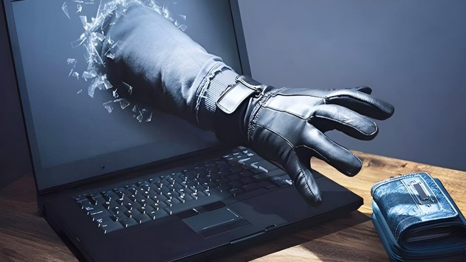 ‘वी’ साइन वाली सेल्फी बन सकती है बडी साइबर ठगी का कारण 1 6875e80487abd cyber frauds 153246750 16x9 1