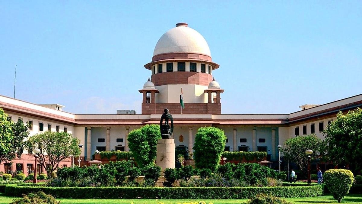 आधार के उपयोग की सीमा तय करने की मांग, सुप्रीम कोर्ट ने मांगा जवाब 1 IMG Suprem Court 3 1 2MFJ3838