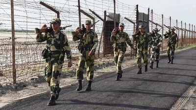 भारत-बांग्लादेश सीमा मुद्दों पर दिल्ली में उच्चस्तरीय वार्ता शुरू 1 bsf news