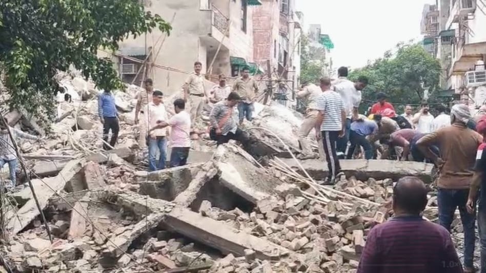 6a4e3c00dfbdf rohini building collapse 080059655 16x9 1