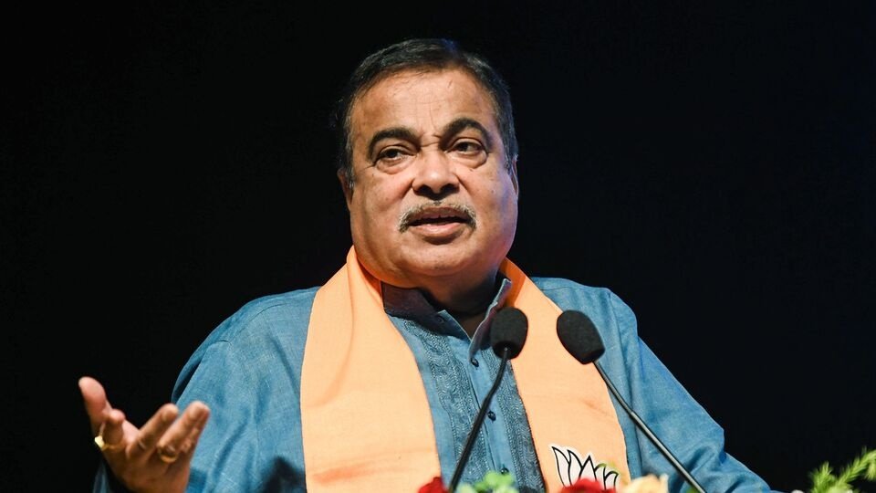 ई20 पेट्रोल पर गडकरी की सफाई, बोले- सही माइलेज की जांच आम व्यक्ति नहीं कर सकता 1 ANI 20260706471 0 1783661044780 1783661062323 e6fdf6bf 3a39 4345 a116 1cf5bbe627f0