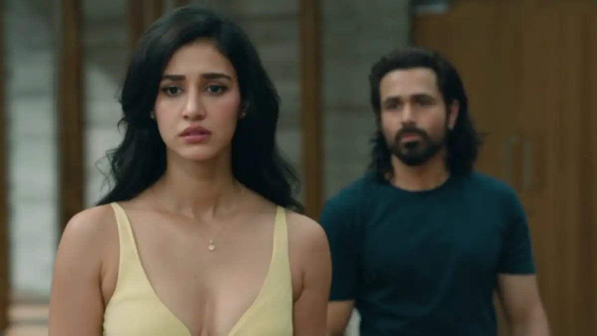 'वे जुनून' में दिखी इमरान हाशमी और दिशा पाटनी की भावुक केमिस्ट्री 1 awarapan 2 23 1783408784