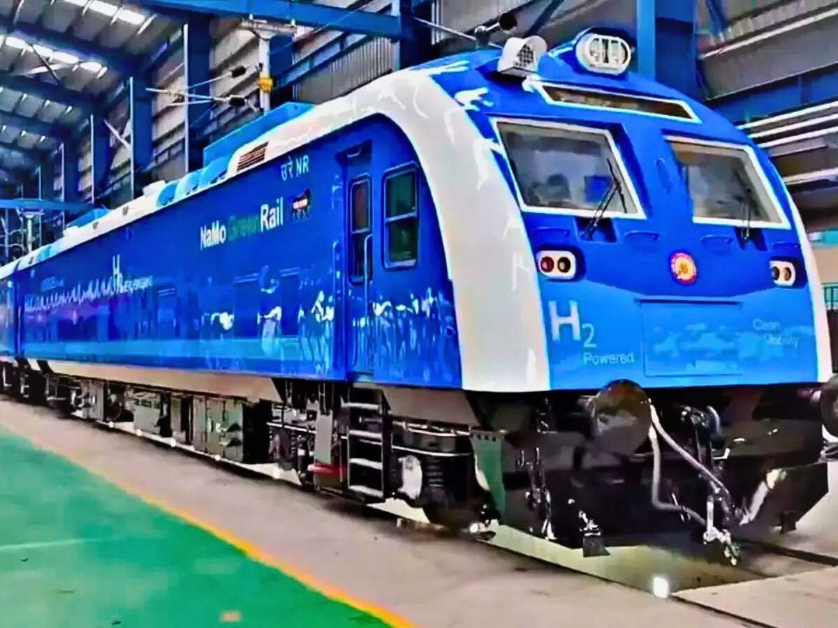 17 जुलाई को दौड़ेगी भारत की पहली हाइड्रोजन ट्रेन, पीएम मोदी करेंगे शुभारंभ 1 indias first hydrogen powered train is ready pm modi likely to inaugurate it on july 17 check route speed features