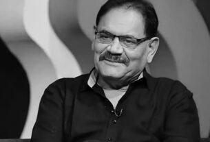 mustak khan ZkxqSs2fCe